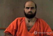 미 국방장관, 군기지 총기난사범에 공개 총살 처형 경고