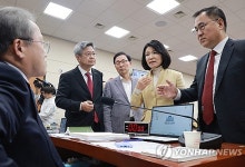 헌재, 이진숙 국감 제척 가처분 일부 인용…22일 참석 가능
