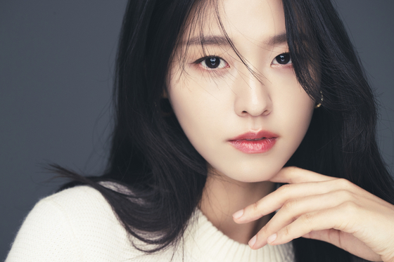 <b>김설현</b>, 강풀 <b>유니버스</b> 합류‥디즈니+ '<b>조명가게</b>' 출연