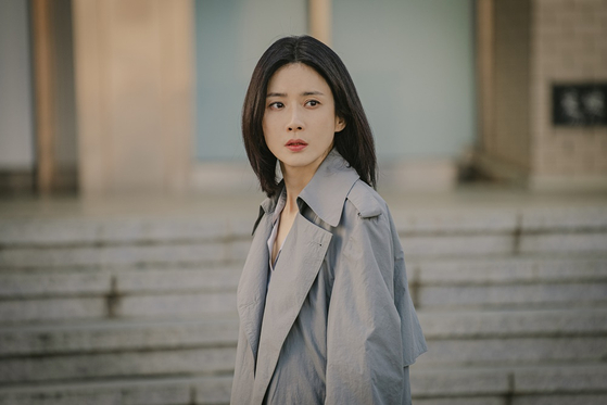 '<b>하이드</b>' <b>이보영</b> "뒤통수 맞는 역할, 답답하지만 신선해"