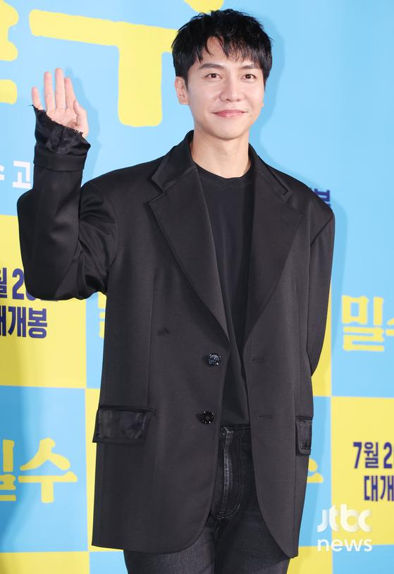 <b>이승기</b>, <b>빅플래닛메이드</b> 합류