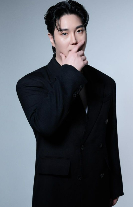 <b>여친</b> 아니라 <b>이복동생</b>이라더니…<b>유재환</b>, 해명인가 궤변인가