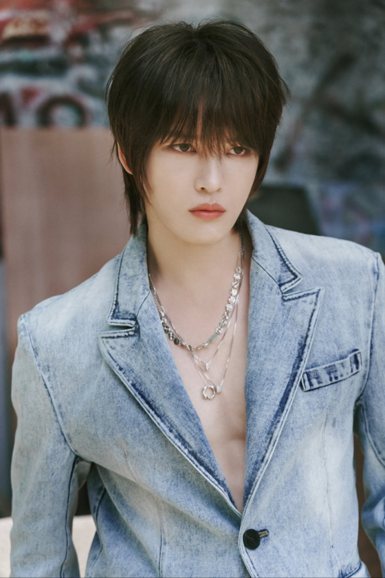 Kim JaeJoong, Celebrates 20th Debut Anniversary with Full Album &lsquo;Flower