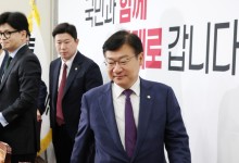 '친윤' 정점식, 정책위의장 사의…"당 분열 막기 위해"