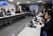 교육부·의대 학장 "학사 유연화, 더이상 없다"…오늘 유급 시한