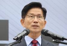 김문수 "윤 속옷 논쟁, 인권탄압 정치쇼…특검 해산하라"