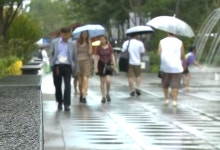 서울 31도, 대구 34도 전국 폭염특보…밤부터 중부 비[날씨]