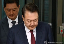 내란특검, 윤석열 전 대통령 외환 혐의 첫 소환…불출석 전망