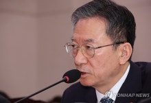 법무장관 "국힘 해산심판, 특검 결과 따라 검토"…첫 공식 언급