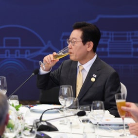 대미투자 현금 2000억 달러로 조정…연간 200억 달러가 상한