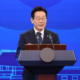 정부 "이 대통령, 정부 자산매각 전면 중단 긴급 지시"