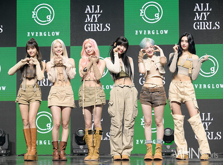 EVERGLOW Makes a Comeback After 10 Months! Releases Fifth Single Album