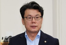 이재명, 진성준 정책위의장 유임 결정…"금투세, 당에서 질서있게 논의할 것"