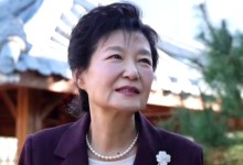 [단독] 박근혜, 내일 박정희·육영수 생가 방문…보수 결집 메시지 낼 듯