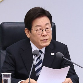 李대통령 "일부 사정기관, 국가질서 어지럽혀…엄정히 단죄해야"