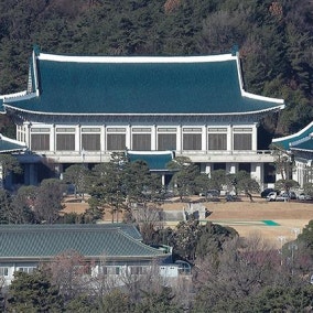 靑 "李 대통령, 골프장서 대구 붕괴 사고 보고 받아…수습 지시"