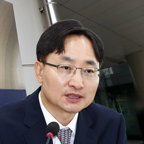 국세청장 때도 배우자 총영사 때도 '처남 찬스' 의혹…野 "대장동 패밀리"