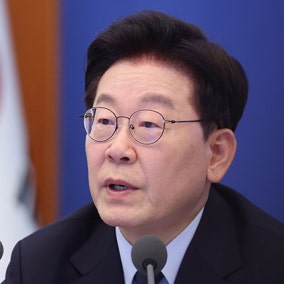 "차기 총선서 국힘51.7%·민주28.4%"…李대통령 지지율 31.7%