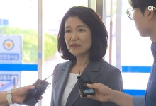 이진숙, 경찰 출석해 “법카 유용 안 해…정권교체기 손보는 것 아니냐”