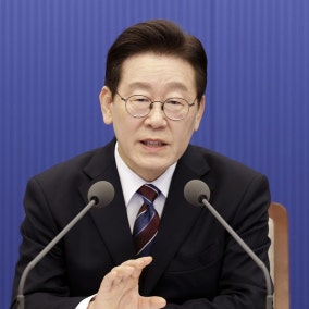 이 대통령 “이란 우리 교민 안전 최우선” 지시…국내 영향 등 대책 점검