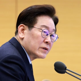 이 대통령 “공공요금 동결·유가보조금 지원…골든타임 허비 안돼”