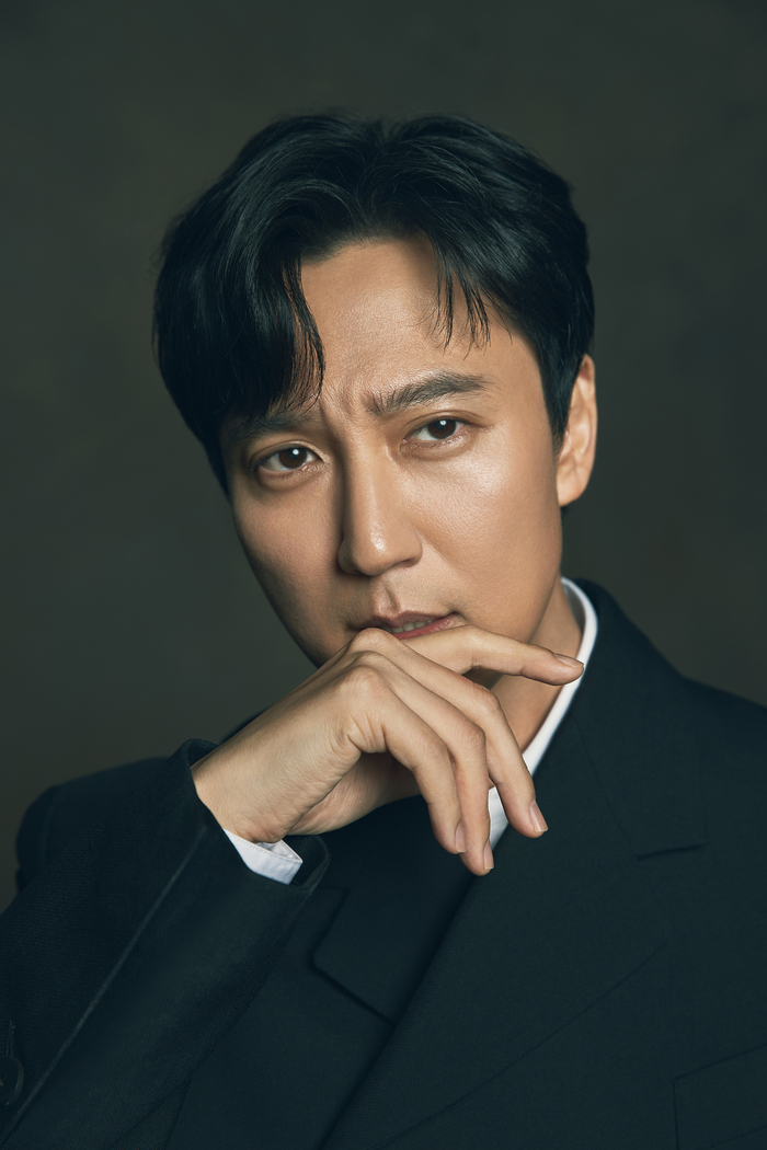 ‘<b>도적</b>: 칼의 소리’ 김남길 “정우성 형 ‘장총연기’팁에 더 멋진 <b>도적</b>됐죠...