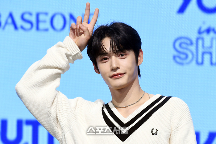 ‘영상팬싸 <b>욕설</b> 논란’ <b>제로베이스원 김지웅</b> 측 “본인 확인 결과 사실 아니...