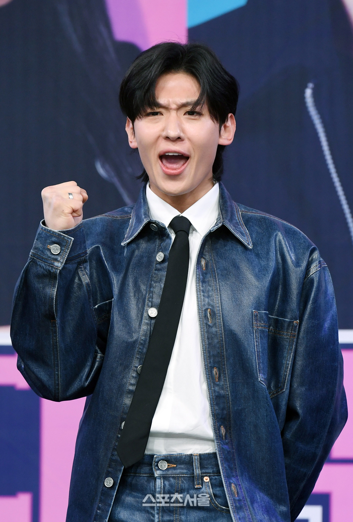 ‘악마 <b>교관</b>’ 덱스 “‘<b>대학체전</b>’ 선수들에게 질 거 같아 부드러운 조련법으...