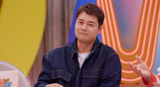'공개<b>연애</b> 2번' <b>전현무</b> "전 <b>연인과</b> '<b>환승연애</b>' 출연 가능" ('강심장VS')