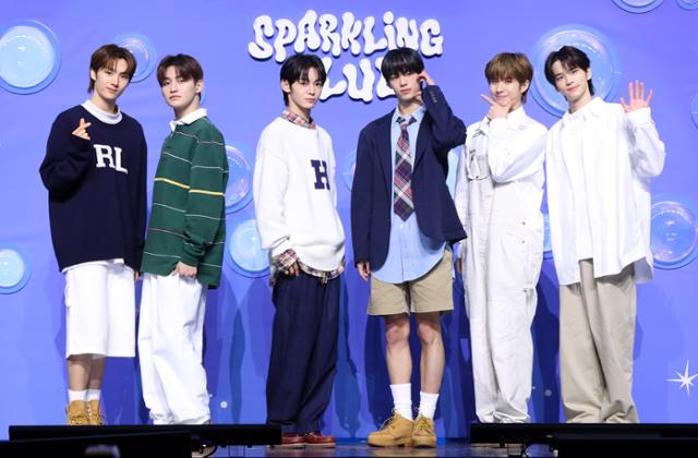 "롤모델은 <b>세븐틴</b>"...'플레디스 신인' <b>투어스</b>, 하이브 성공신화 잇는다 [종합...