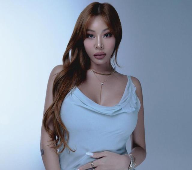 <b>제시</b>, '<b>박재범</b> <b>불화설</b>' 속 결국 모어비전 떠났다