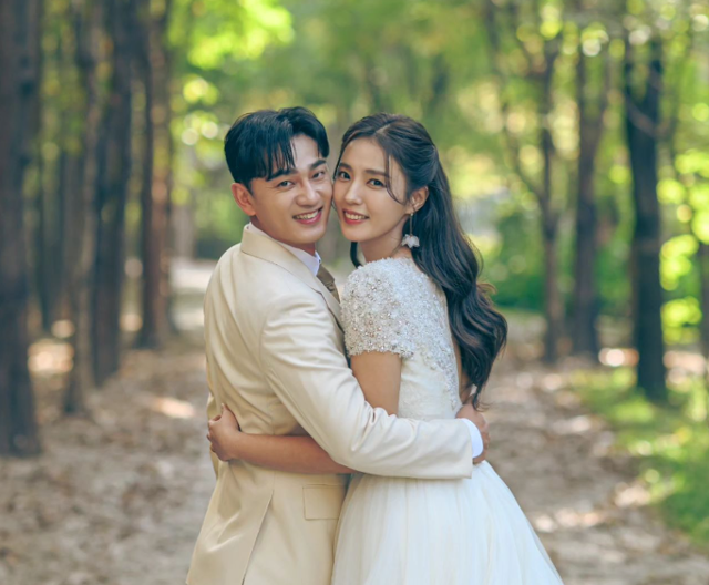 <b>정인영</b>·윤석현, 부모 된다…쌍둥이 임신 발표