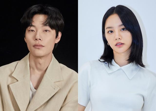 <b>류준열</b>과 한솥밥? 혜리 측 "매니지먼트는 <b>1인 기획사</b> 형태"