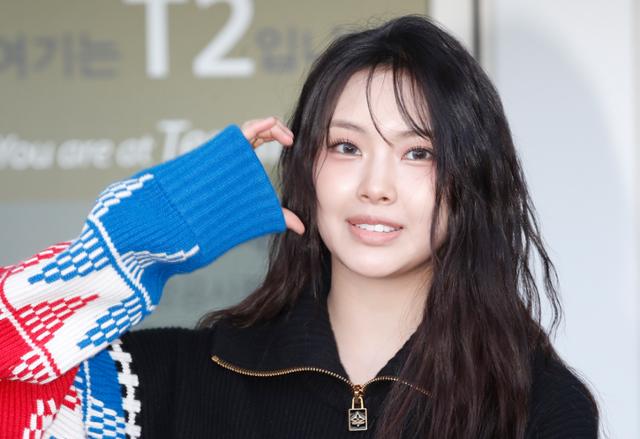 <b>뉴진스 혜인</b>, 부상으로 활동 중단