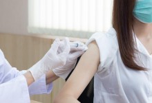 내일부터 코로나19 예방접종… 65세 이상은 인플루엔자 동시 접종도 가능