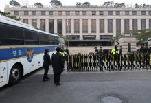 [속보] 헌재 "尹 탄핵심판 청구 적법... 내란죄 철회 등 문제 없어"