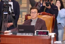 전재수 "고심 끝 대선 불출마 결정…통합 위해 역할"