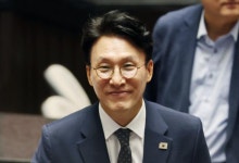 김민석 총리 취임 후 첫 일정은··· ‘송미령 반대’ 농민단체 농성장 방문