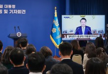 베일 벗은 尹표 연금 개혁…"쉬운 길 가지 않겠다"