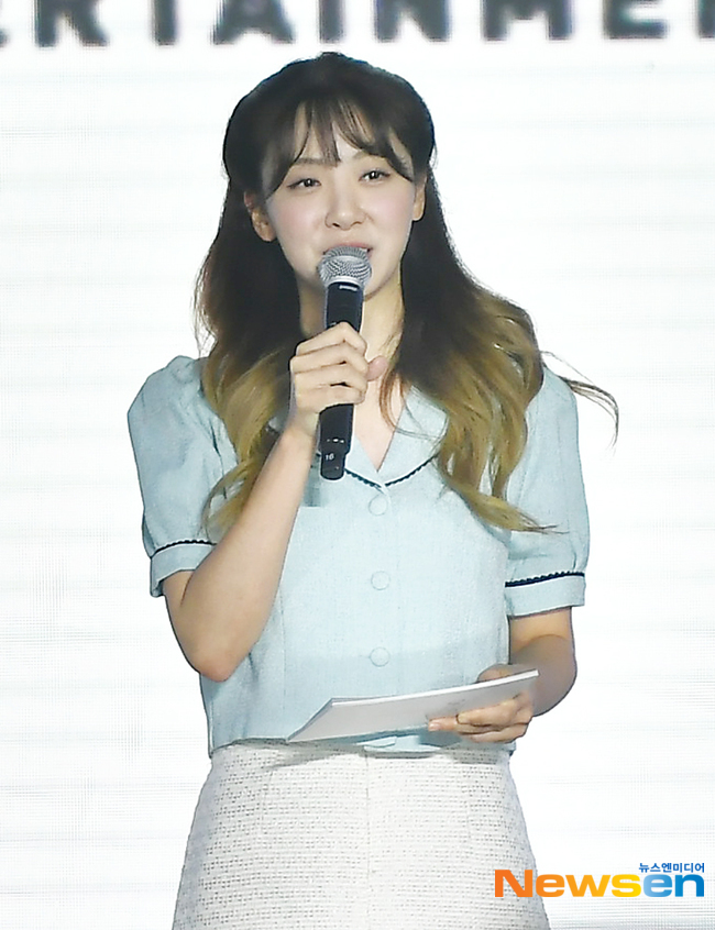 <b>김민아</b> 측 “9살 연상 사업가와 결별” 인정[공식]