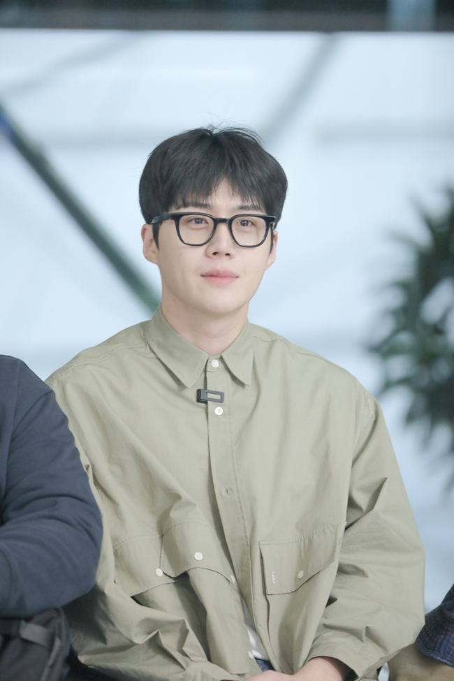 <b>김선호</b> ‘<b>먹보형2</b>’로 예능 복귀 소감 “찐친 문세윤과 출연 자체로 의미”