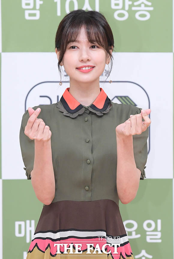 <b>정소민</b>, '<b>엄마친구아들</b>' 출연 확정…<b>정해인과</b> '소꿉<b>친구</b> 로맨스'