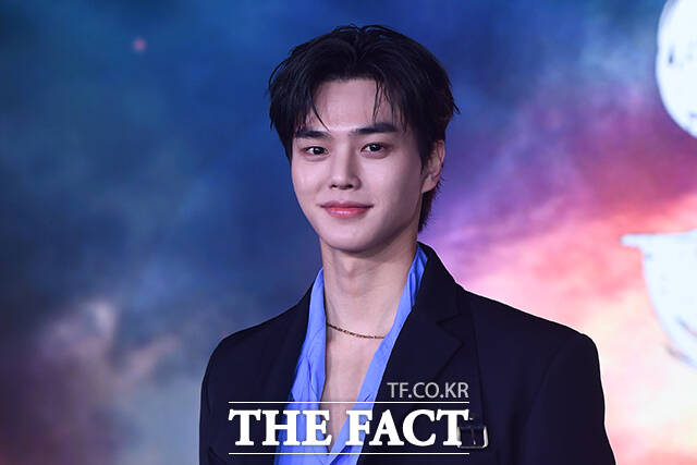 '<b>입대</b> D-1' <b>송강</b>, 자필편지로 전한 인사 "행복한 모습으로 다시 보길"