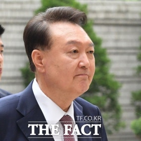 '무상 여론조사 의혹' 윤석열·명태균 기소…정치자금법 위반
