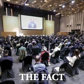 '20만 전자'에 주주 환호한 날, 삼성전자 노조 '총파업' 선언