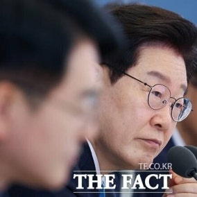 李 "원시적 약탈" 호통에 금융권 화들짝…'상록수 이득' 포기 줄줄이