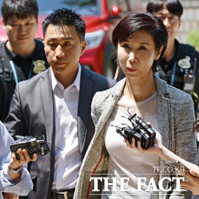 재산분할 파기환송 2차 조정 기일 출석하는 노소영 관장