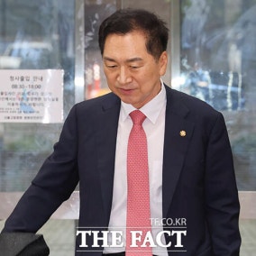 특검, '김건희 로저비비에' 김기현에 징역 1년 구형…내달 30일 선고