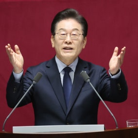 DP chief slams Yoon's martial law as a 'coup,' proposes 30 trillion won supplementary budget
