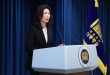 윤 대통령, 초대 저출생수석에 '40대 워킹맘' 유혜미 교수 임명